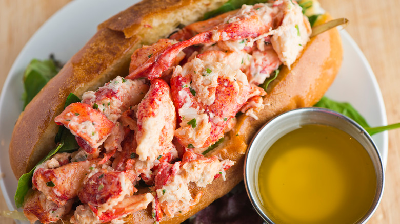 lobster roll with butter