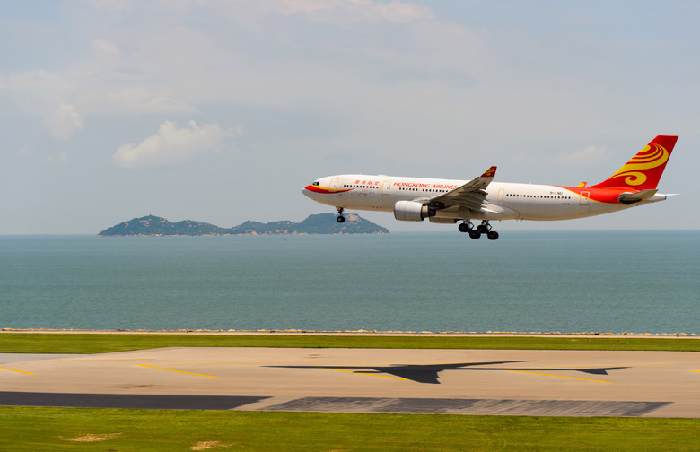 #24 Hong Kong Airlines