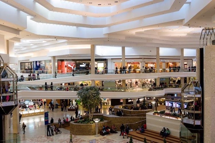 Woodfield Mall, Schaumburg, Ill.