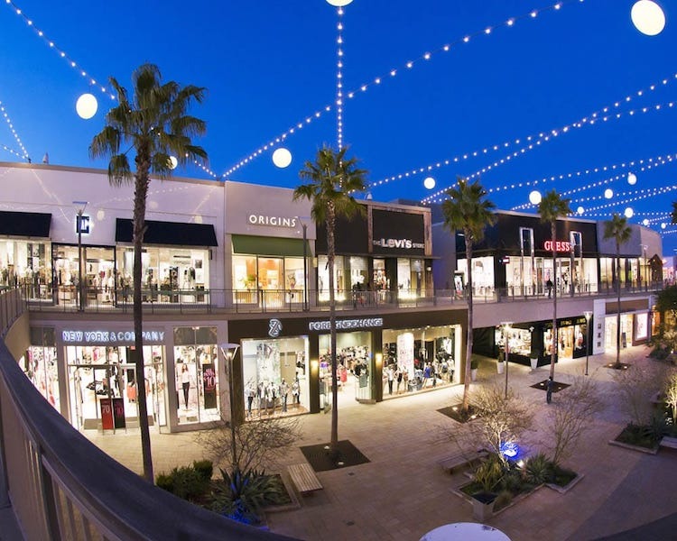 Del Amo Fashion Center, Torrance Calif.