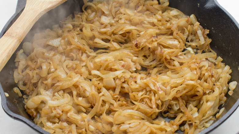 Caramelizing onions in pan