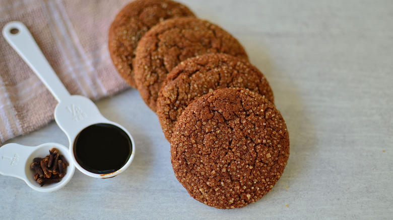 Molasses cookies and ingredients