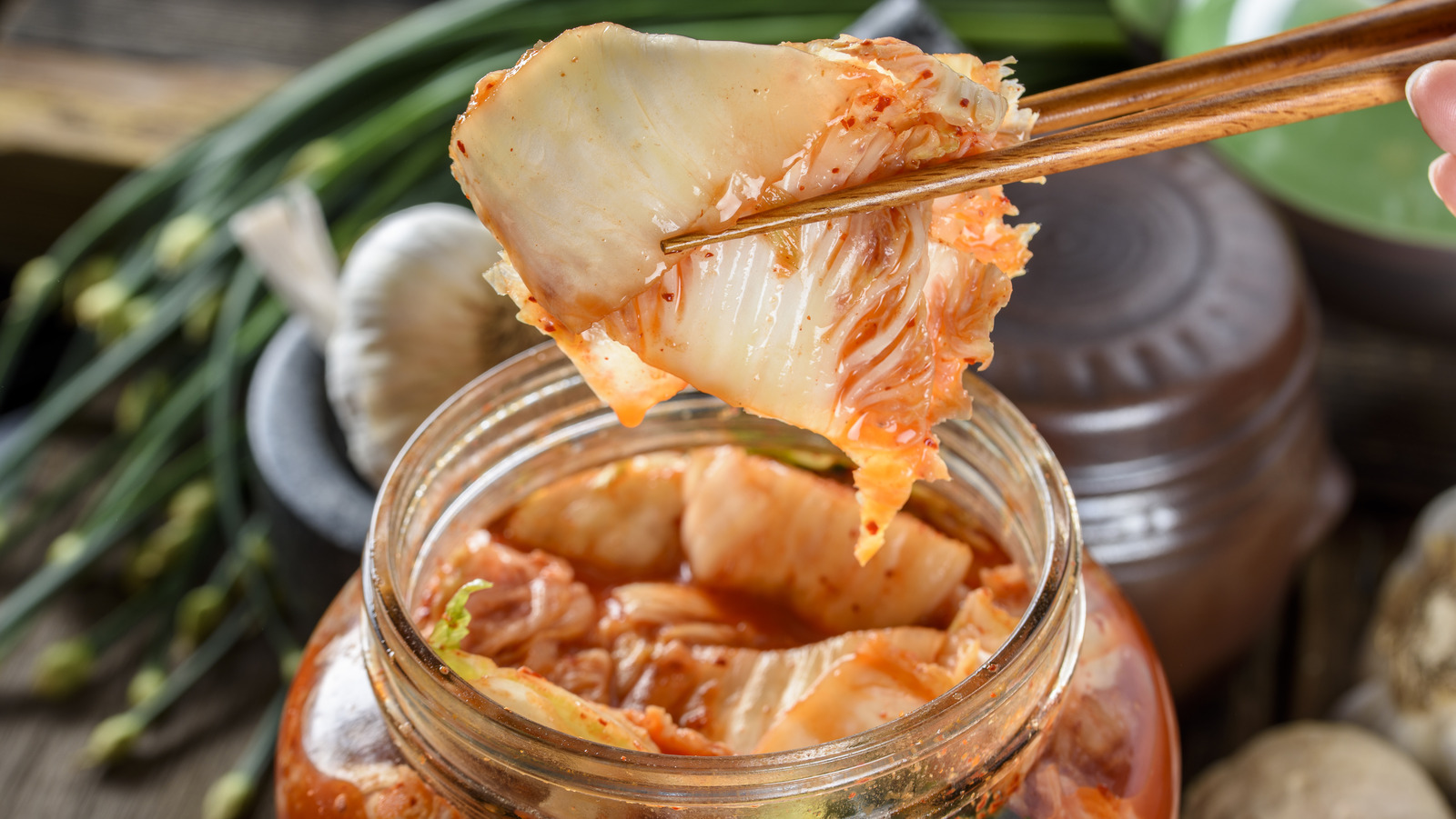 the-bubbly-way-to-tell-if-your-kimchi-is-fermenting-correctly-the