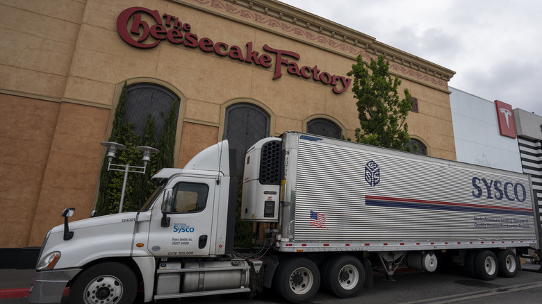 the cheesecake factory exterior with Sysco truck