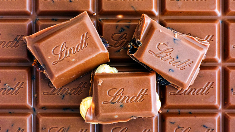 A close up of a Lindt chocolate bar