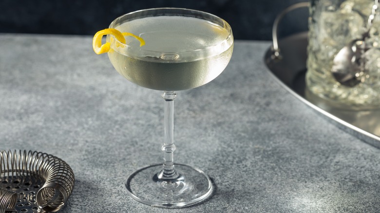 martini filling champagne coupe glass