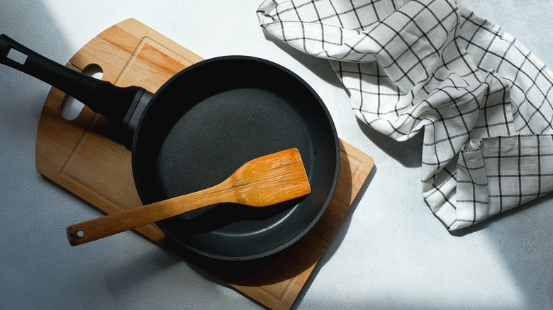 cast iron pan and spatula