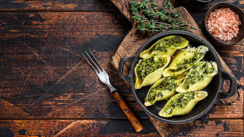 Spinach and ricotta stuffed past shells