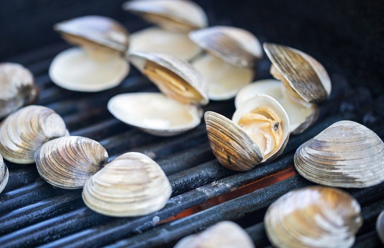 Grilled Clams With Charred Jalapeño Butter