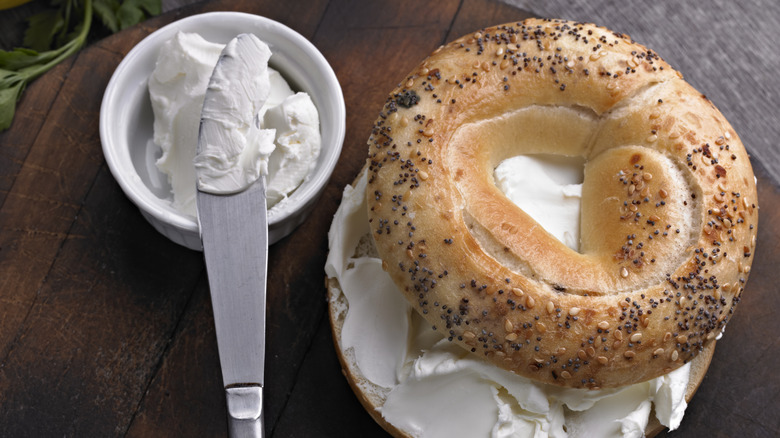 bagel and cream cheese