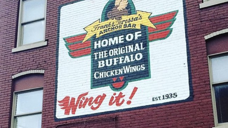 Mural art advertisment for Buffalo Wings