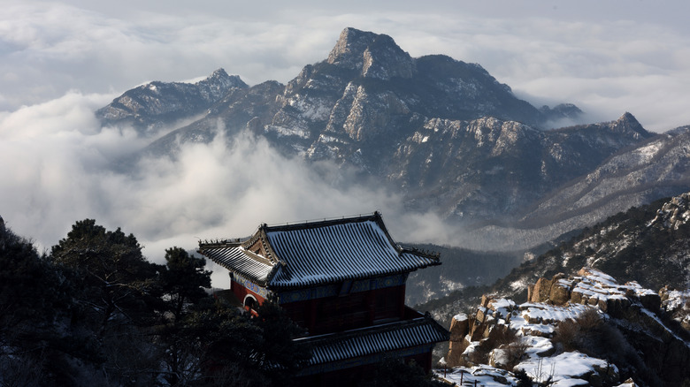 Temple in front of Mount Taishan