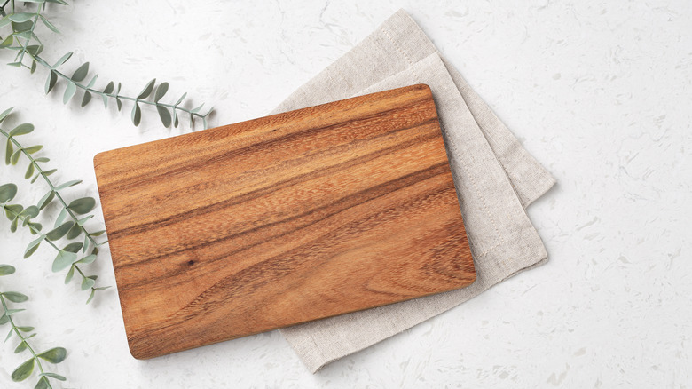 How to Clean and Store Cutting Boards