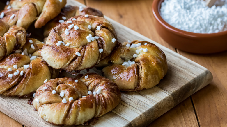 Swedish buns with sugar 