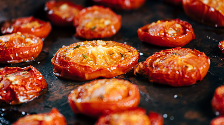 Roasting tomatoes 