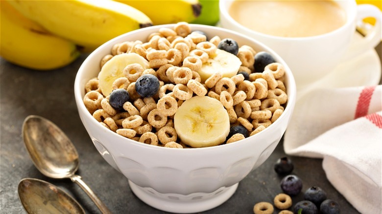 Bowl of Cheerios with fruit