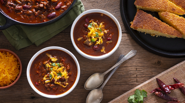 bowls of chili