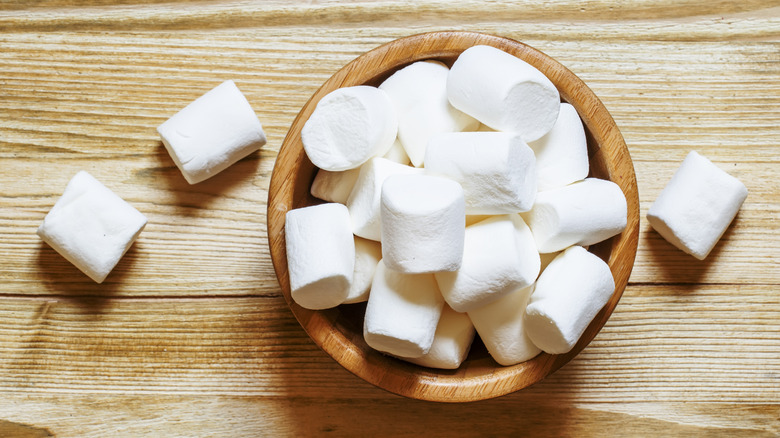 Marshmallows in a bowl