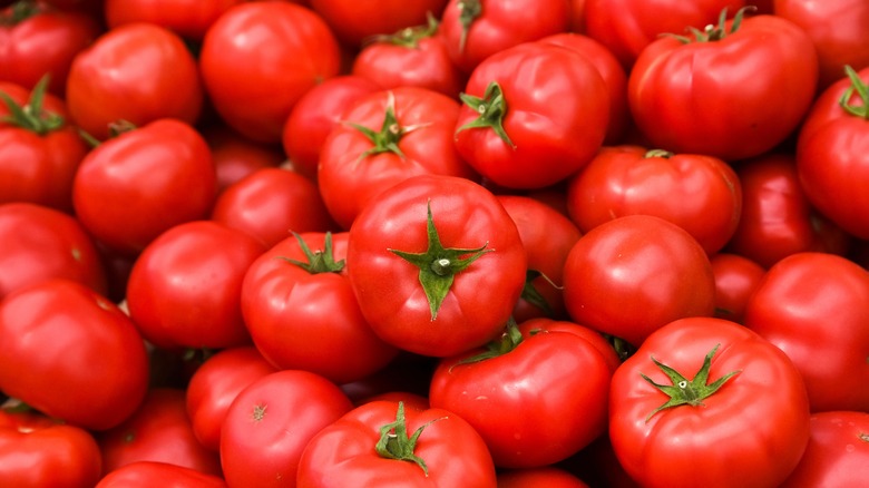 Pile of tomatoes