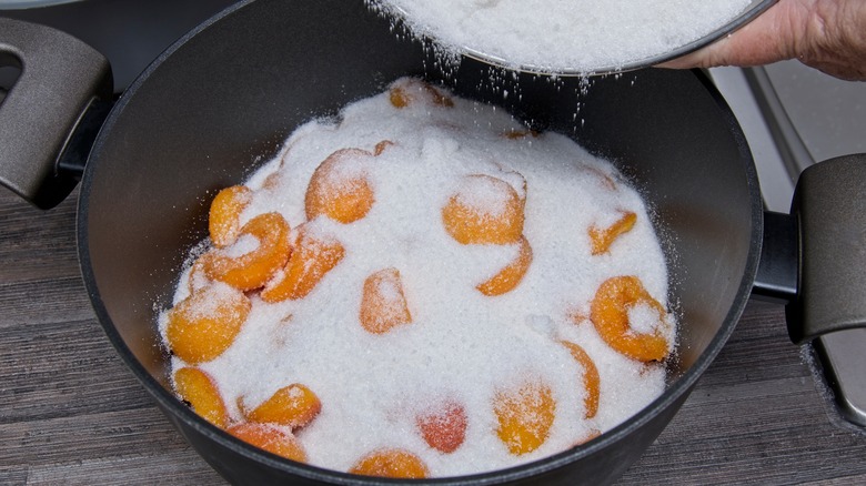 Apricots with granulated sugar for jam