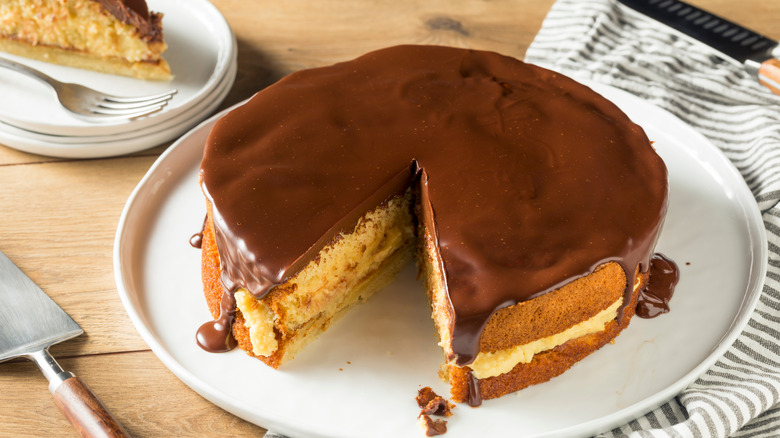 Boston cream pie