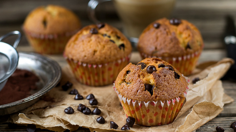 Muffins with high domes