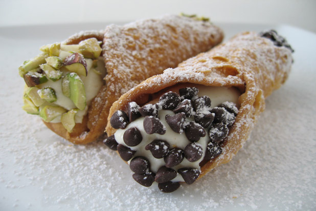 Ole's Cannoli