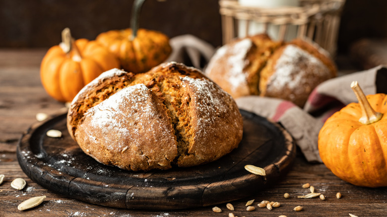 A loaf of yeasted pumpkin bread