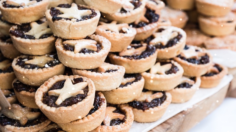 pile of mince pies