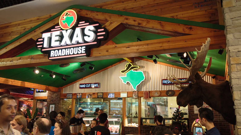 Texas Roadhouse sign interior