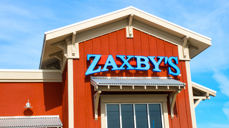 Zaxby's exterior