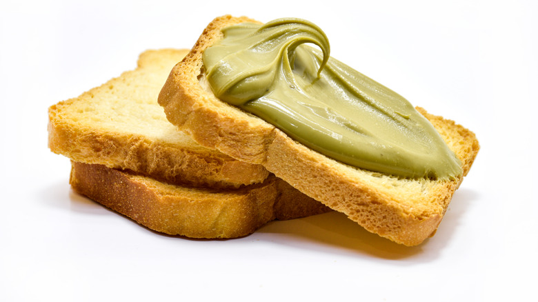 toast with pistachio cream