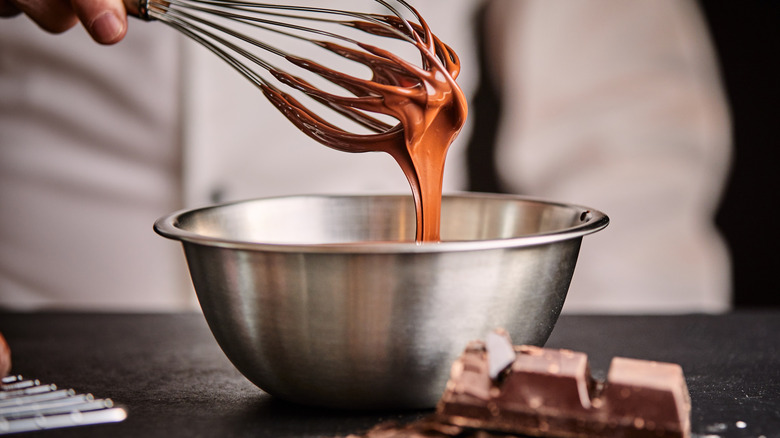 mixing melted chocolate