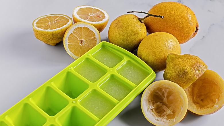 Lemon ice cubes