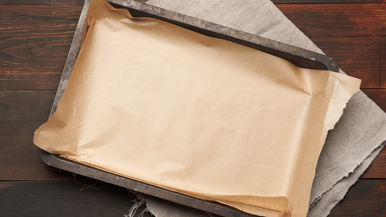 parchment paper lining sheet pan