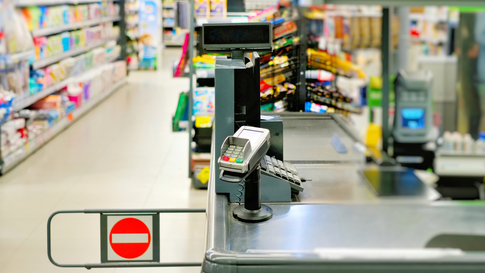 the-grocery-discount-you-can-only-find-at-the-customer-service-desk