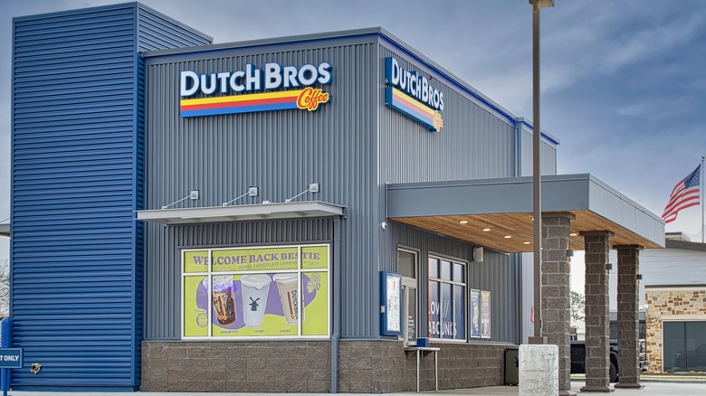 Dutch Bros drive thru