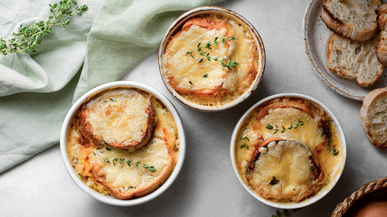 French onion soup with cheese and bread