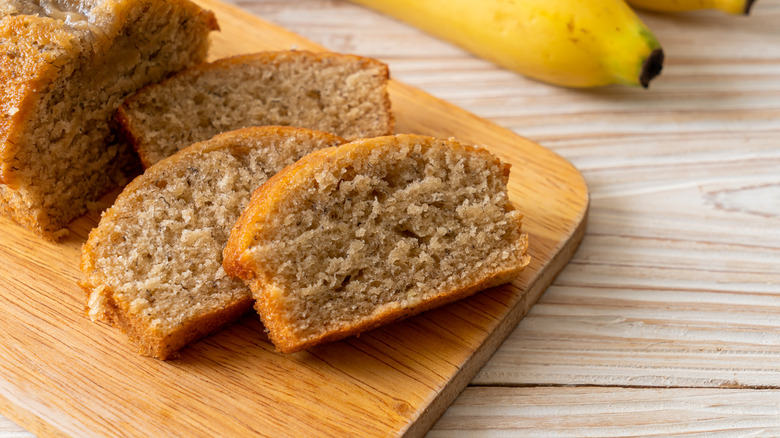 sliced banana bread