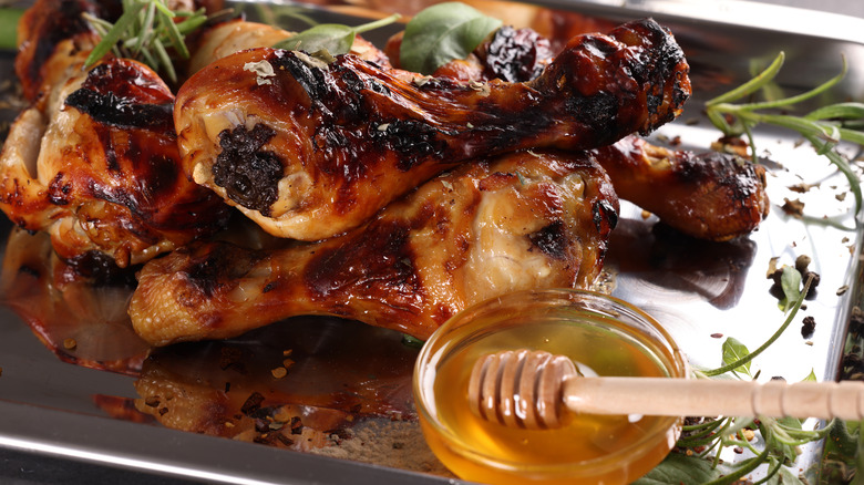 Chicken drumsticks with honey