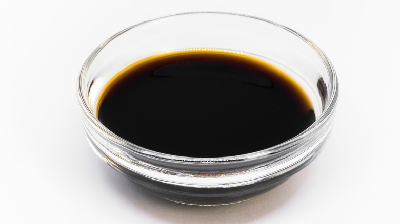 vanilla extract in glass bowl