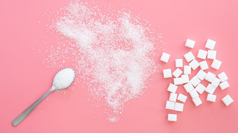 sugar and sugar cubes