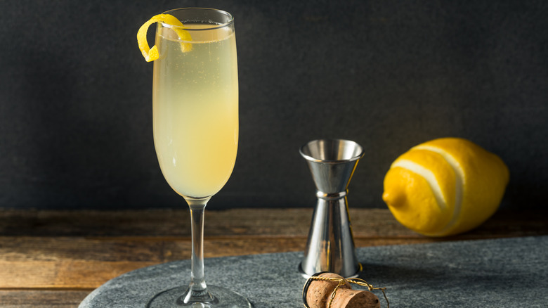 French 75 cocktail