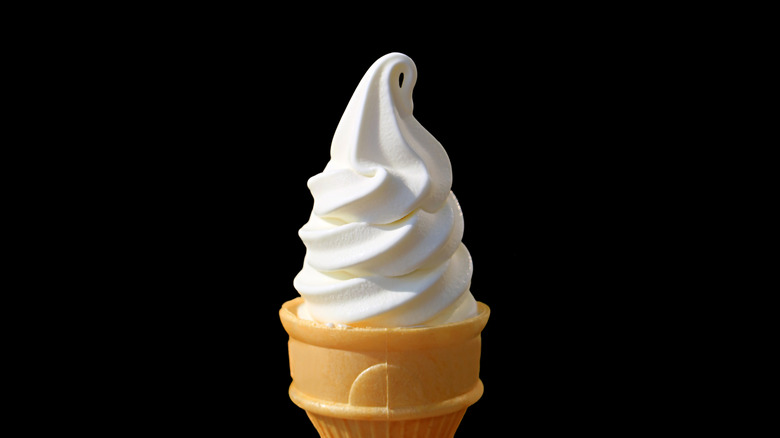 Soft serve vanilla cone