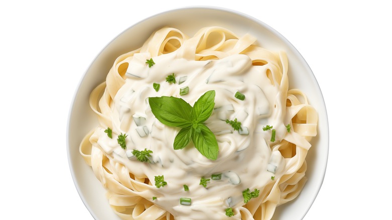 Creamy fettuccini Alfredo