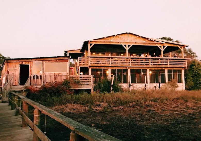 South Carolina: Bowen's Island Restaurant (Charleston) 