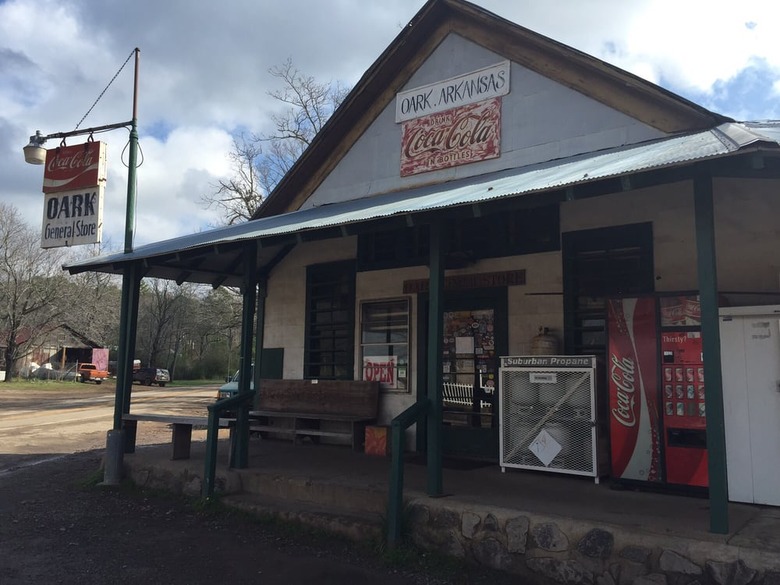 Arkansas: Oark General Store (Oark)