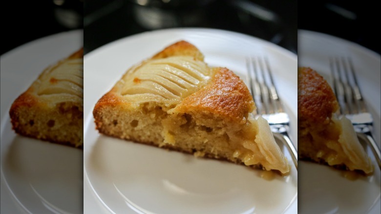 slice of german apple kuchen