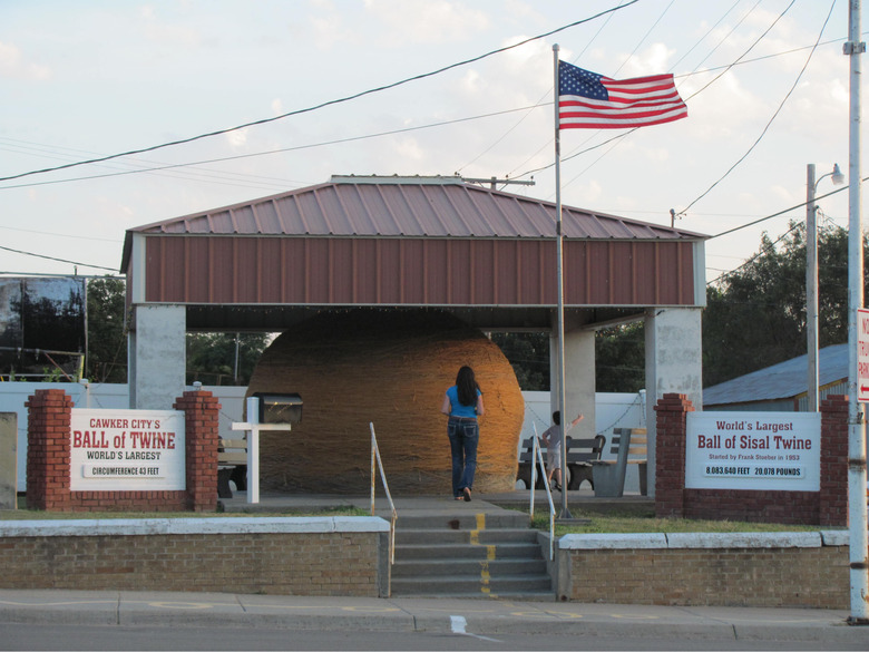 Kansas: World's Largest Ball of Twine