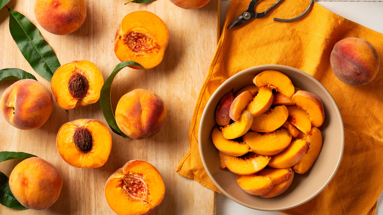 Nectarines: everything you need to know - Ask the Food Geek